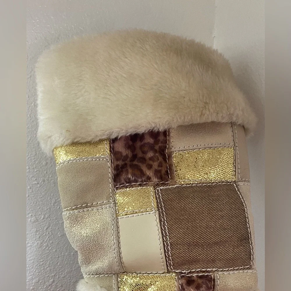 WOMENS CLASSIC GUESS PATCHWORK FUR LINED BOOTS